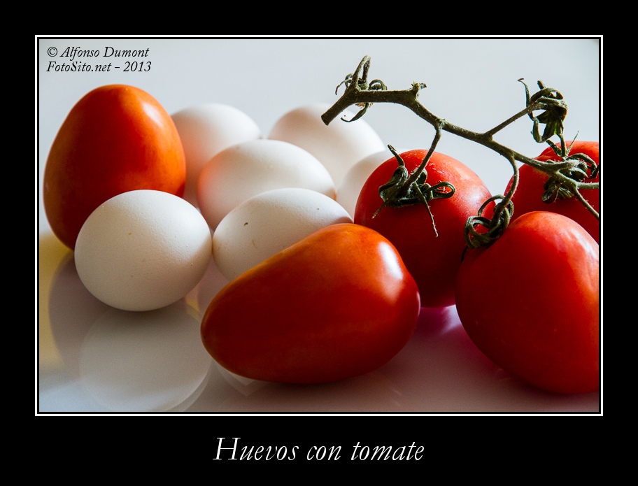 Huevos con tomate