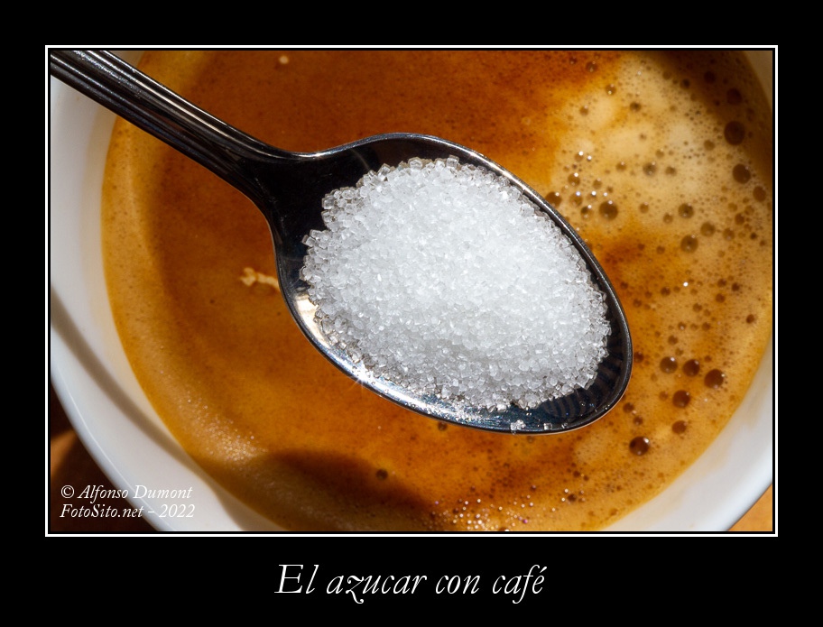 El azucar con cafe